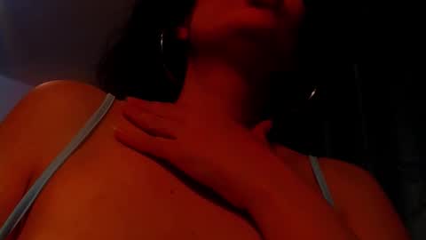 amy        online show from April 4, 9:11 pm