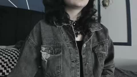 Ade  online show from February 11, 11:22 pm