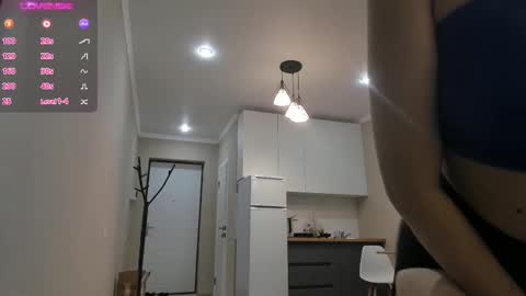 Adel online show from February 15, 3:39 pm