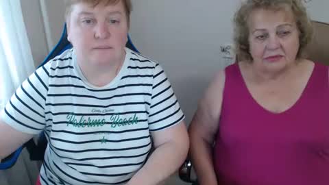 AdelAndSofia online show from October 1, 1:54 pm