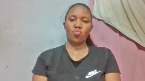 adelealy online show from May 9, 5:35 am