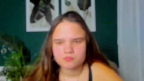 adelecruzz online show from February 21, 1:25 pm