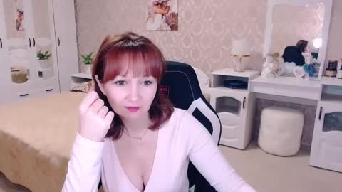 AdeleMoran online show from March 8, 9:29 pm