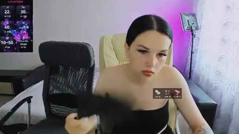 adelina_xxx online show from July 3, 8:52 am
