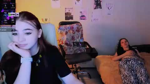 adelina_xxx online show from July 28, 11:17 am