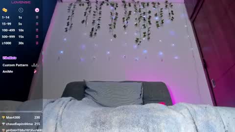 adelinaconte1 online show from June 12, 7:24 pm