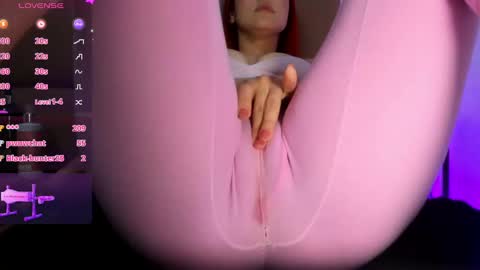 adelinaconte1 online show from February 26, 10:47 pm