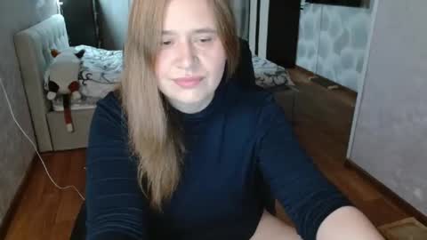 adelinalawson online show from May 15, 5:27 am