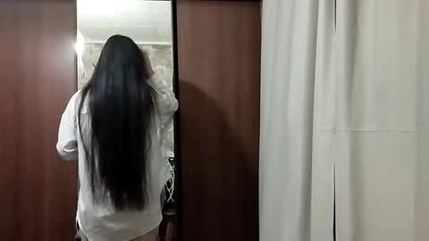 Anna online show from January 17, 3:21 pm