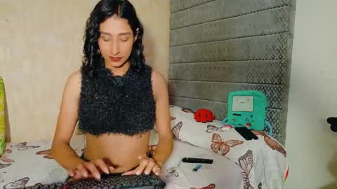 adhara star 3 online show from December 2, 2:21 am