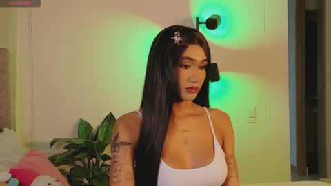 Isabellafirst online show from October 24, 1:06 am