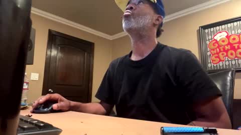 adick_ting online show from October 29, 5:47 pm