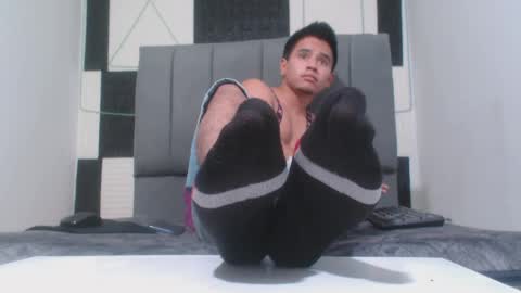 adonis_latin_19 online show from April 30, 7:52 pm