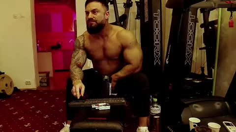 Adonis online show from October 31, 4:07 pm