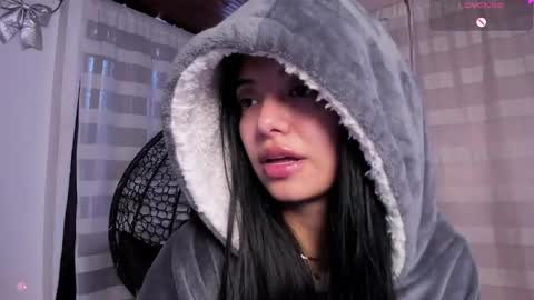 Stormi online show from April 28, 6:34 pm