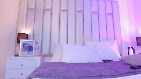 ANDREA PEREZ online show from February 7, 1:47 pm