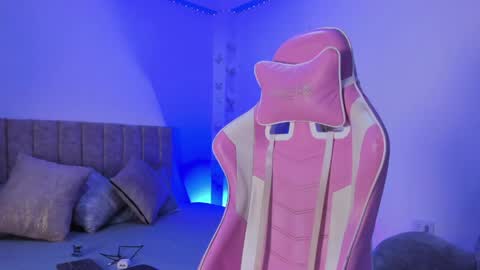 ADRIAN online show from May 29, 1:14 am