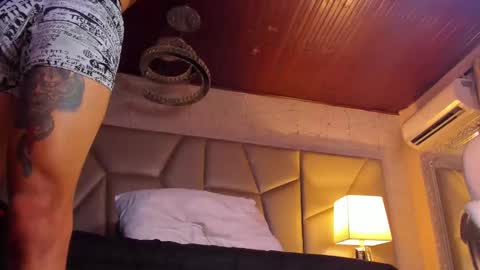   online show from February 26, 3:10 pm