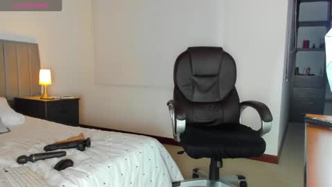 Adriana online show from March 7, 2:25 am