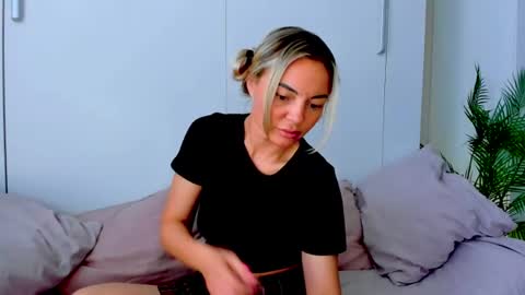 Adriana online show from July 4, 7:56 am