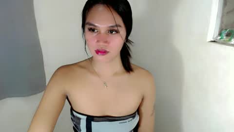 adriana_slutt online show from December 3, 7:47 pm