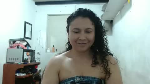 Adriana Tellez online show from October 25, 6:08 pm