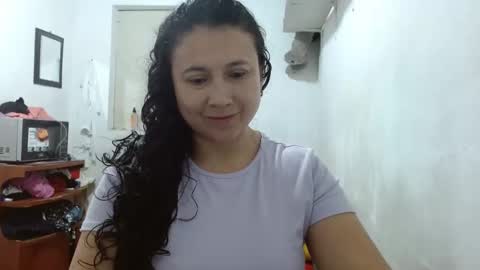 Adriana Tellez online show from October 20, 1:27 pm