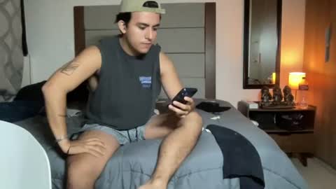 adriannn222 online show from July 1, 2:42 am