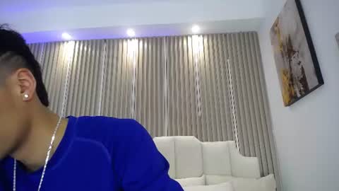 adrianstark_ online show from June 11, 12:36 pm