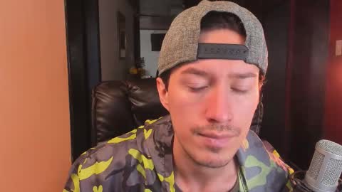 Adrian Williams online show from January 11, 8:15 pm