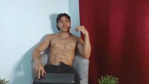 adriel_escalante online show from September 13, 1:41 am