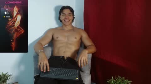 adriel_escalante online show from September 14, 2:03 am