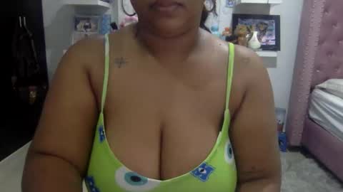 adulce_20 online show from March 5, 5:49 am