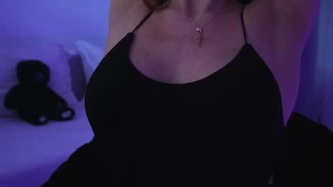 Aelia online show from June 14, 4:03 am