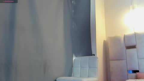 Snapshot of aelithescarlata chatting on October 11, 2:43 pm aelithescarlata online show from October 11, 2:43 pm