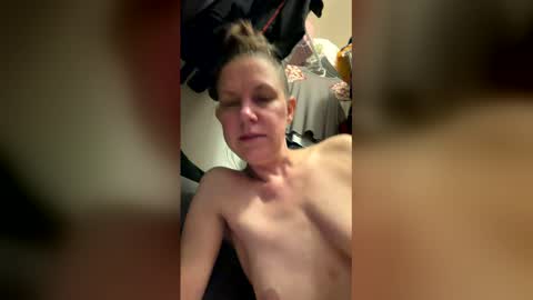 aequalley online show from April 13, 6:39 am