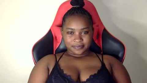 Snapshot of african001 chatting on October 21, 4:21 pm stella online show from October 21, 4:21 pm