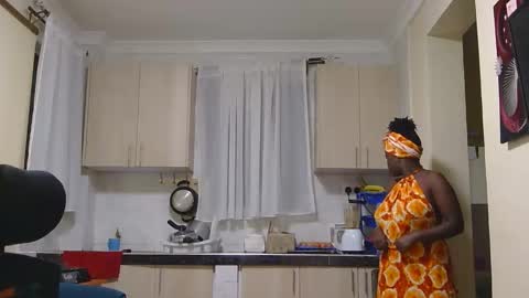 african_sluttygal online show from February 3, 11:09 pm