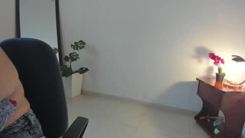 Lorena online show from September 17, 2:53 pm