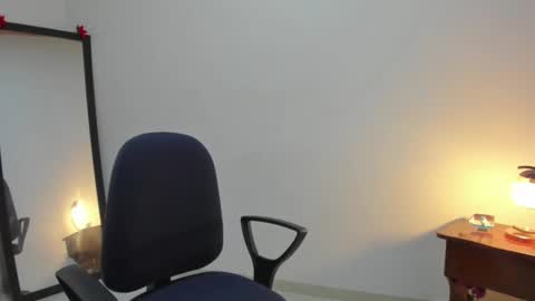 Lorena online show from February 10, 2:16 pm