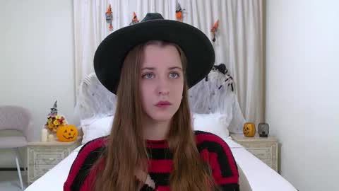 Agata Aisitt online show from October 29, 5:47 pm