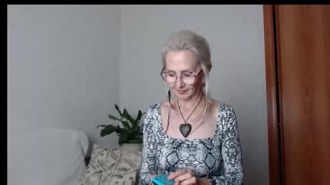 Snapshot of agatha_moore_ chatting on September 17, 2:20 pm Agatha online show from September 17, 2:20 pm