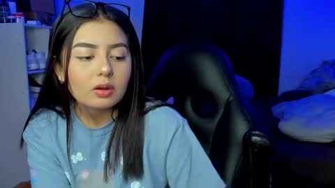 Cat online show from October 22, 12:58 am