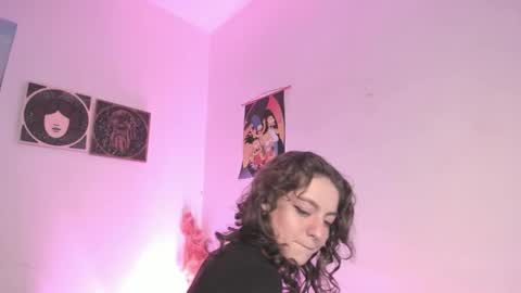 Camila     2 online show from November 18, 10:35 pm