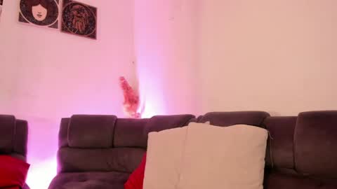 Camila     2 online show from April 18, 12:23 am