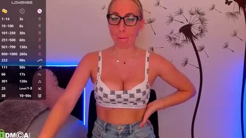 Polly online show from October 18, 9:24 am