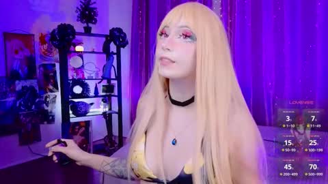 Coraline online show from December 19, 2:34 pm