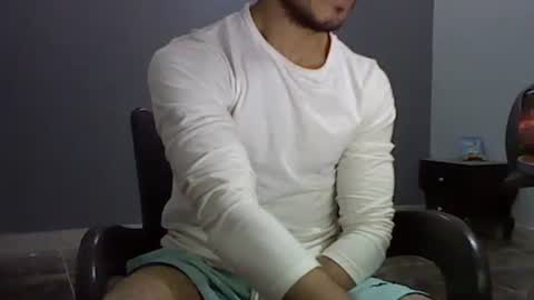 ahmedluxor1 online show from December 20, 9:32 am