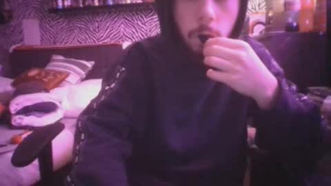 aiden_ball07 online show from October 5, 6:15 pm