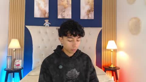 Aiden online show from July 25, 1:20 pm